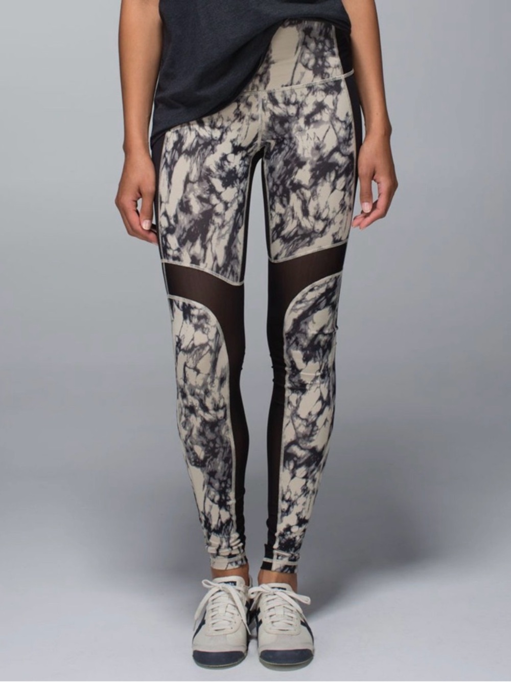Lululemon Breathe Easy leggings in Great Granite Black Mojave Tan print